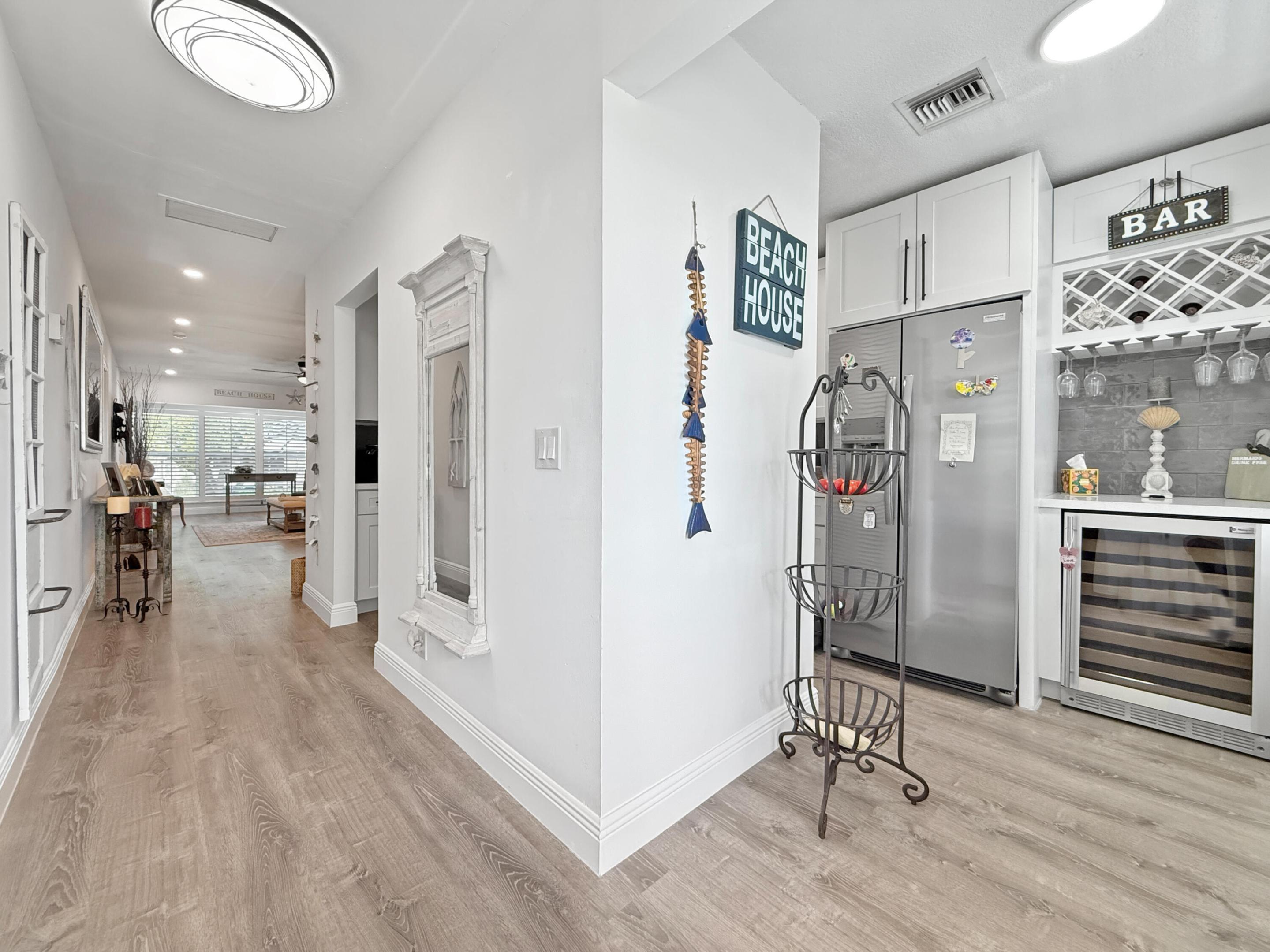 1021 Flame Vine Avenue 203