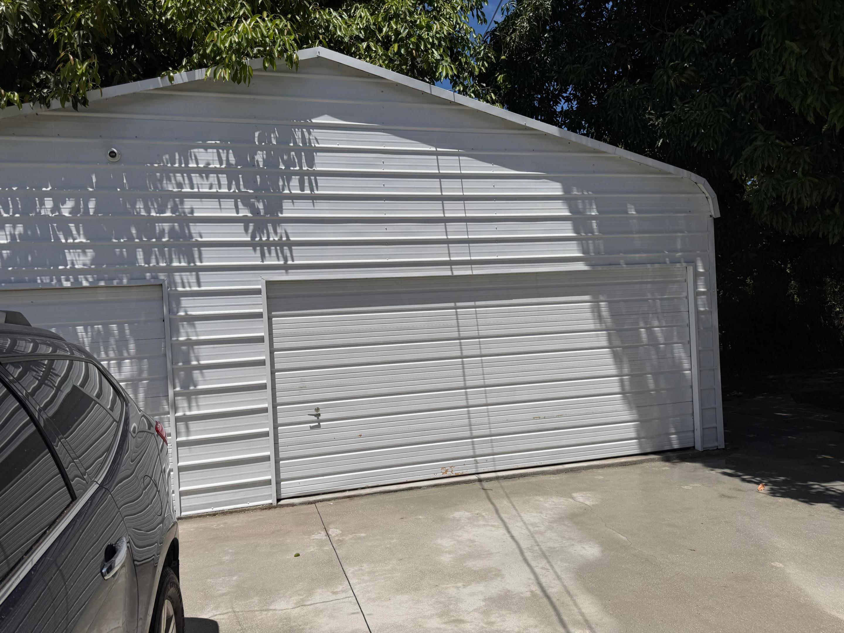 NORTH PALM BCH 2 - Residential