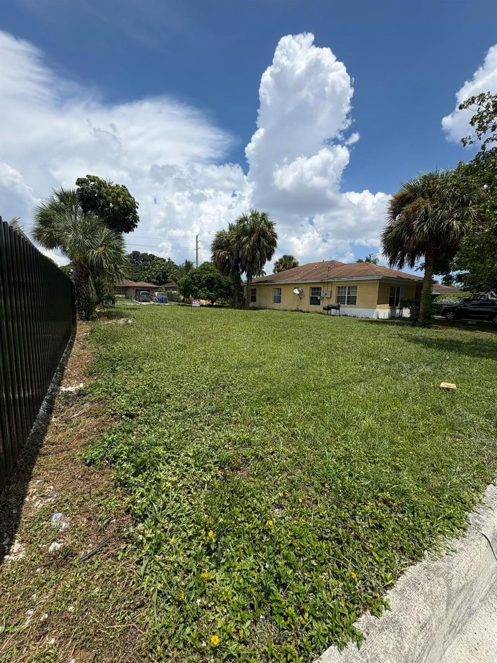 Photo of 2947 NW 9th St, Fort Lauderdale, FL 33311 (MLS # F10523108)