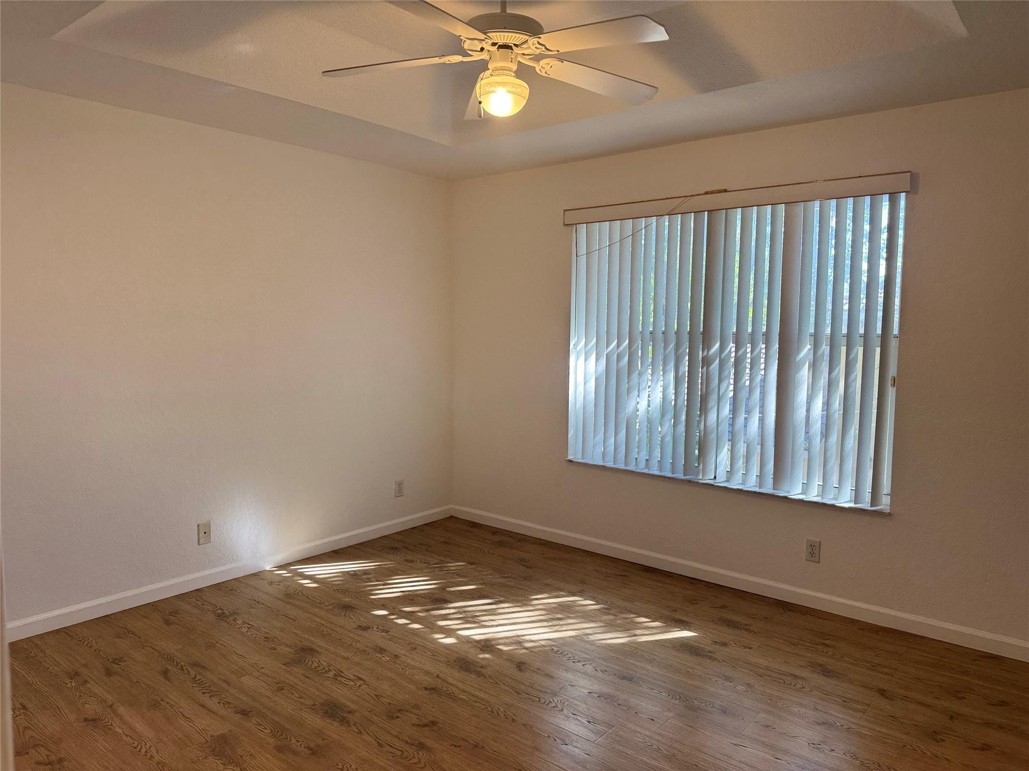 pines bay - Residential