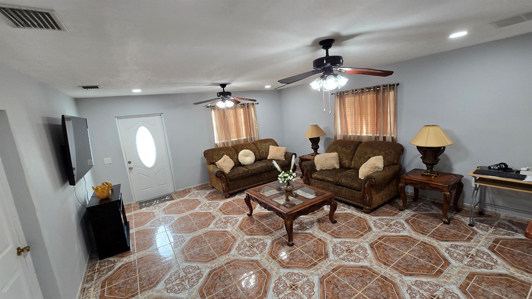 5692 Coconut Road