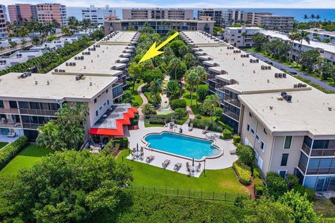 Condominium in South Palm Beach FL 3605 Ocean Boulevard Blvd.jpg