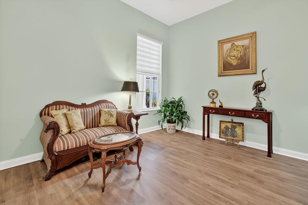DOUBLE TREE - Residential