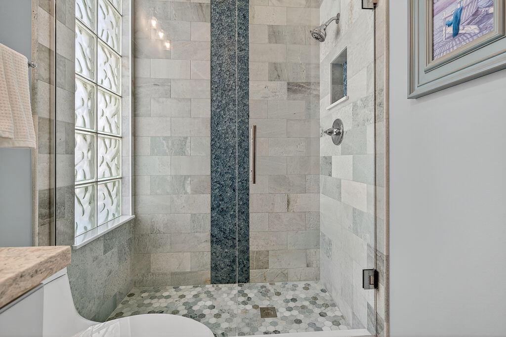 DOUBLE TREE - Residential