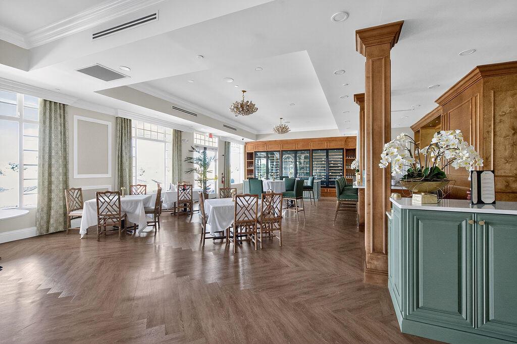 DOUBLE TREE - Residential