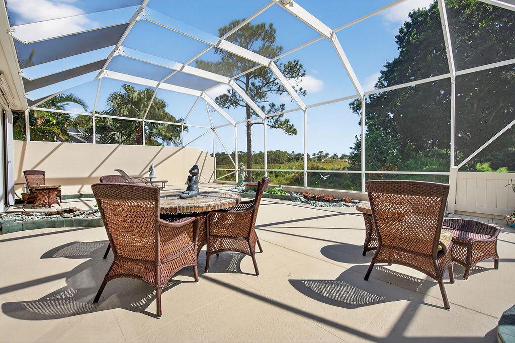 DOUBLE TREE - Residential