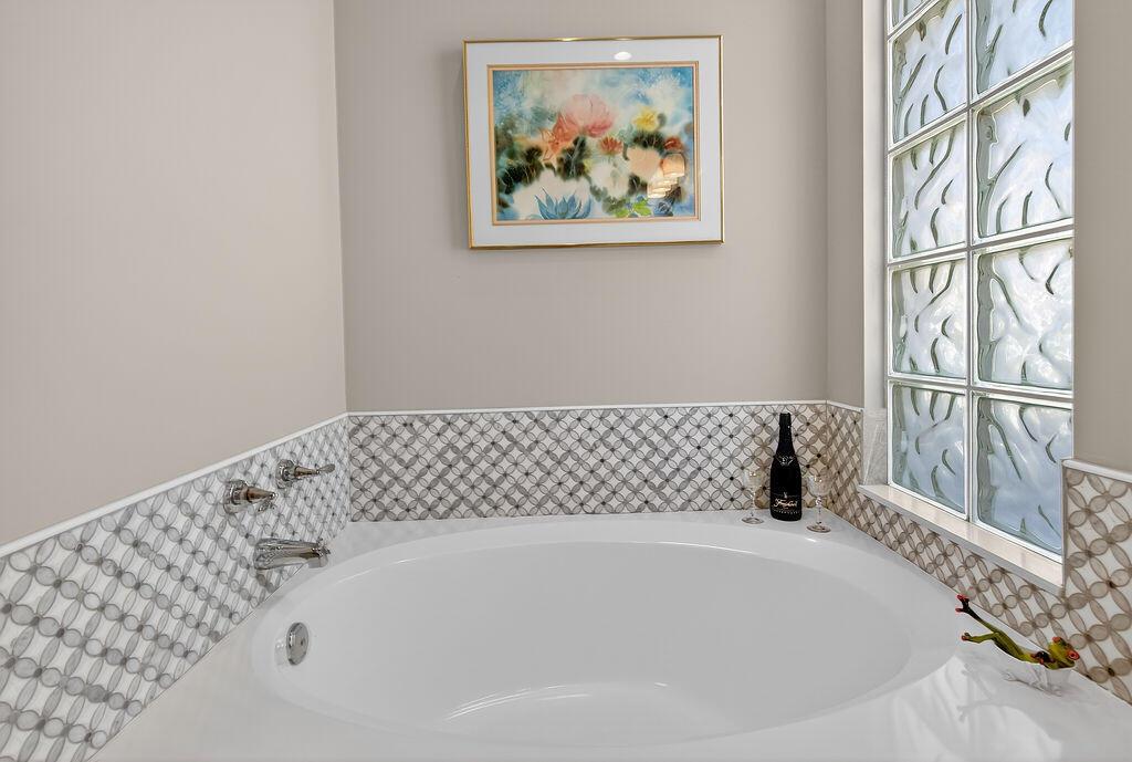DOUBLE TREE - Residential