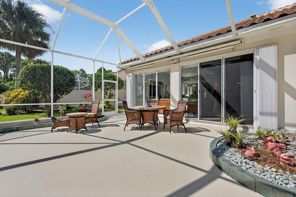 DOUBLE TREE - Residential