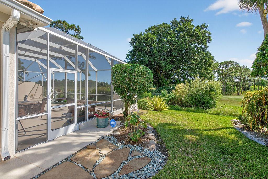 DOUBLE TREE - Residential