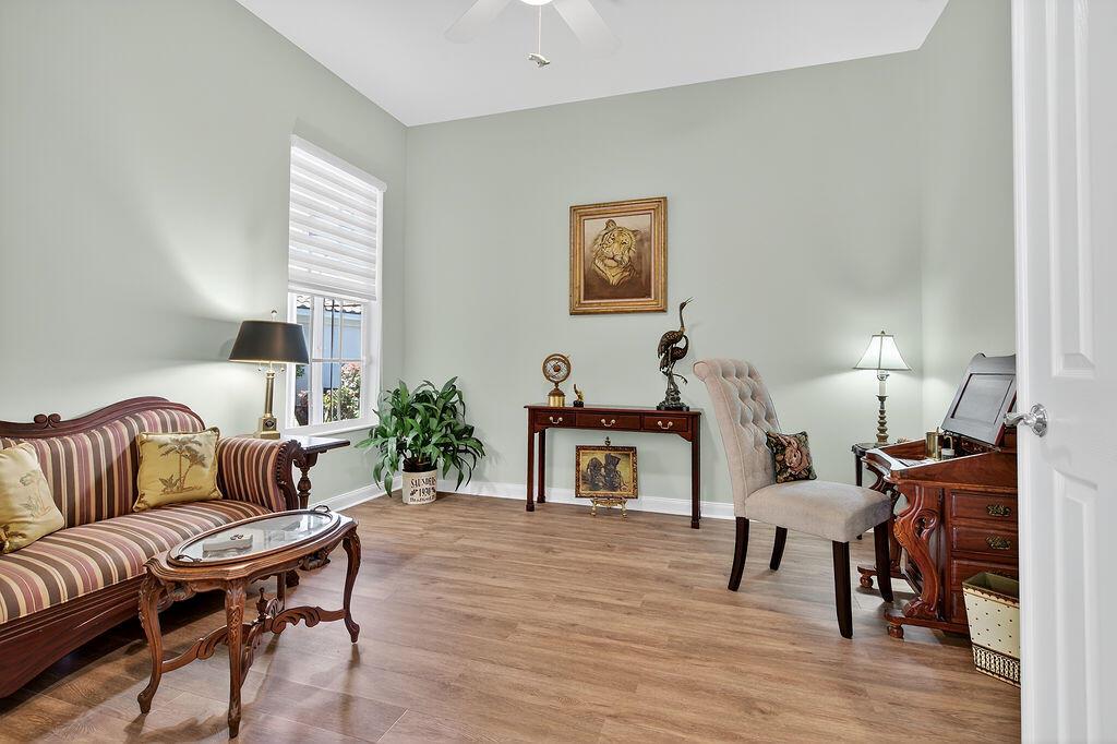 DOUBLE TREE - Residential