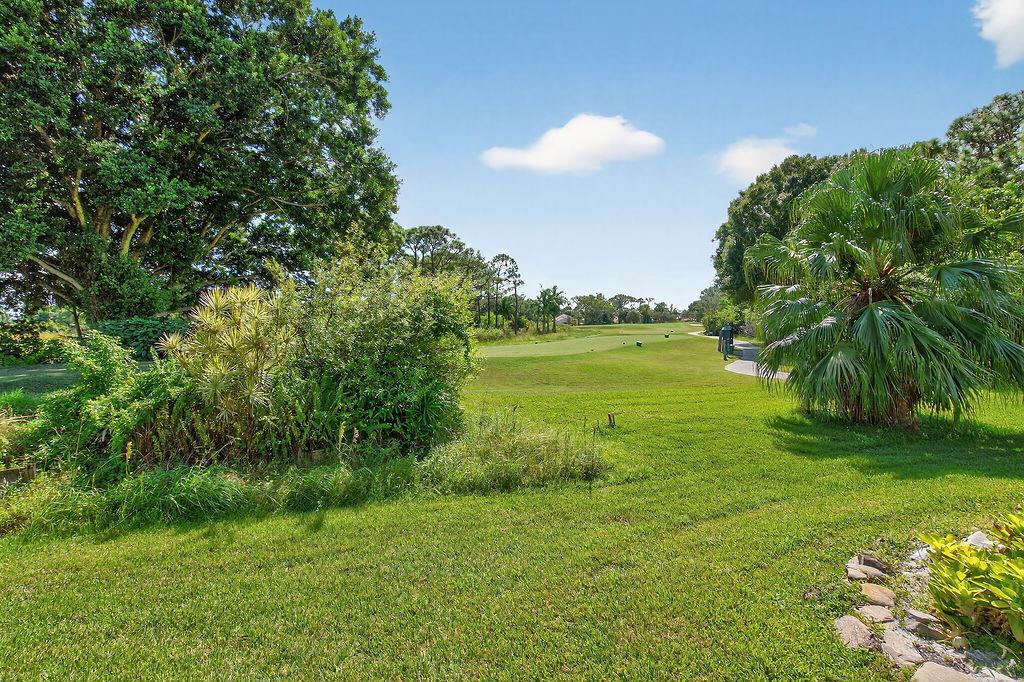 DOUBLE TREE - Residential