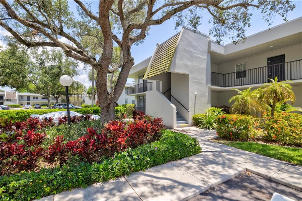 PALM-AIRE - Residential