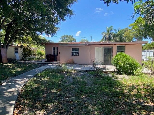 755 NE 140th St, North Miami, FL, 33161/$449,900 2 755 NE 140th St