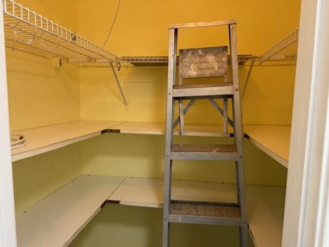 Century Village Northampt - Residential Lease