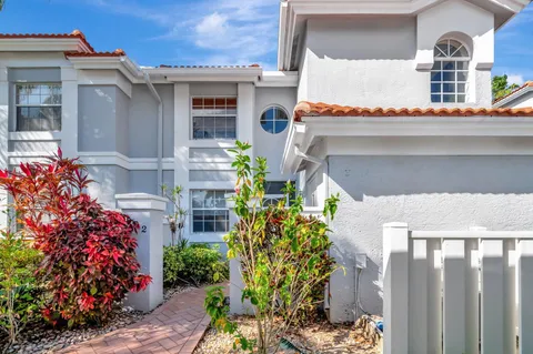 7414 Lake Meadow Way Unit 102, Boynton Beach, FL MLS: R11072006