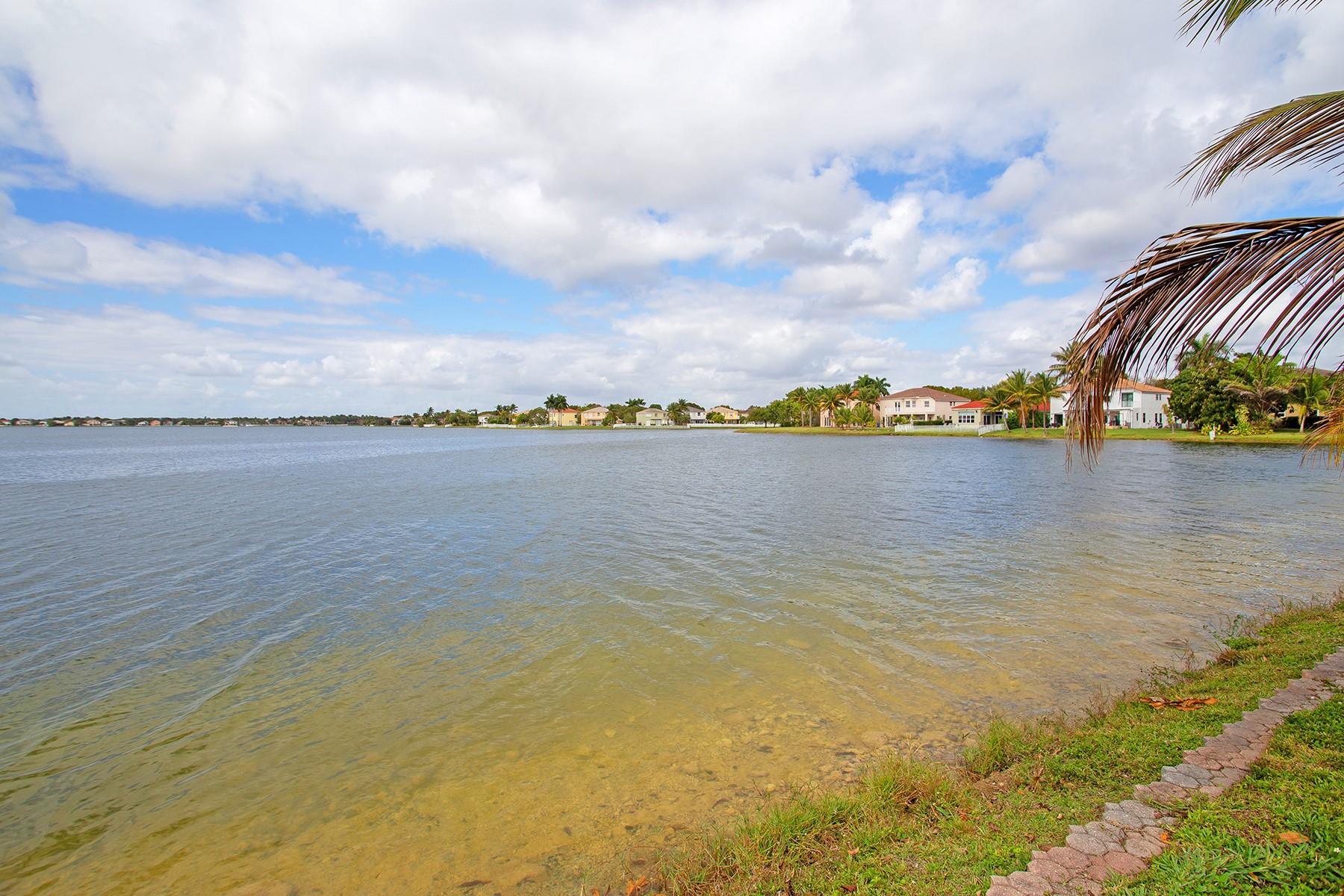 RIVIERA ISLES II - Residential