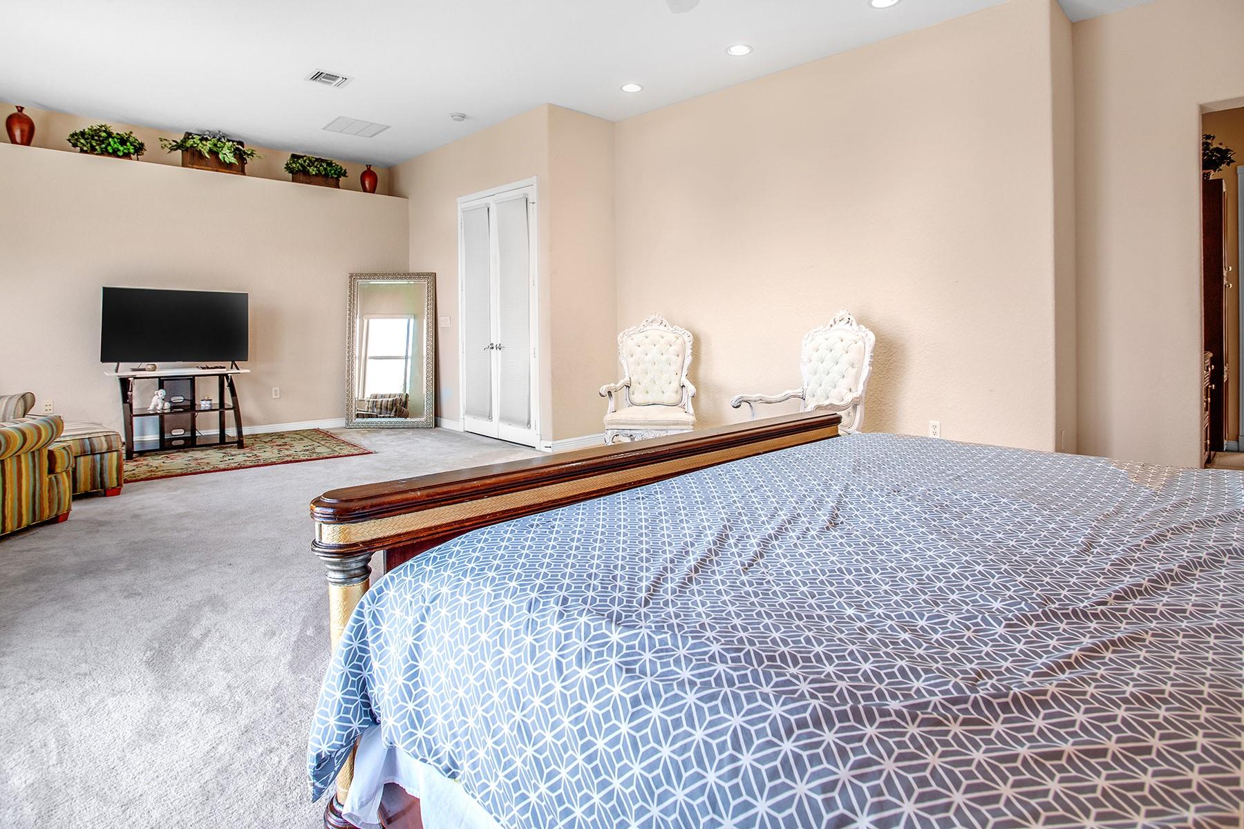 RIVIERA ISLES II - Residential