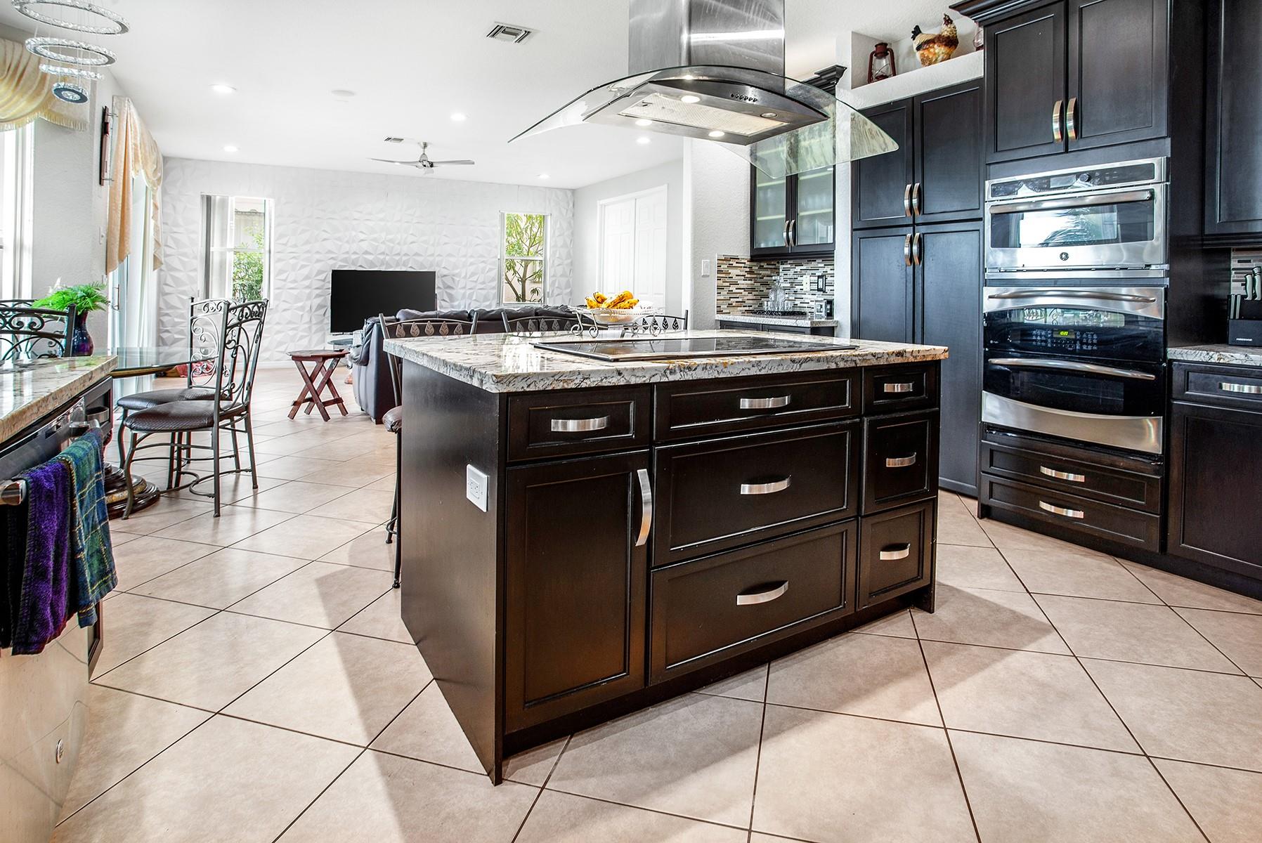 RIVIERA ISLES II - Residential