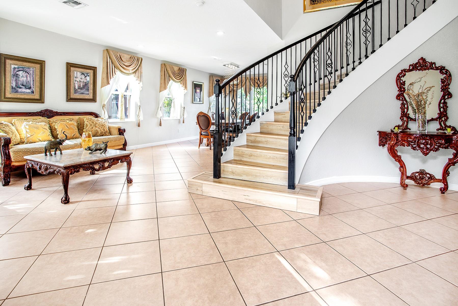 RIVIERA ISLES II - Residential