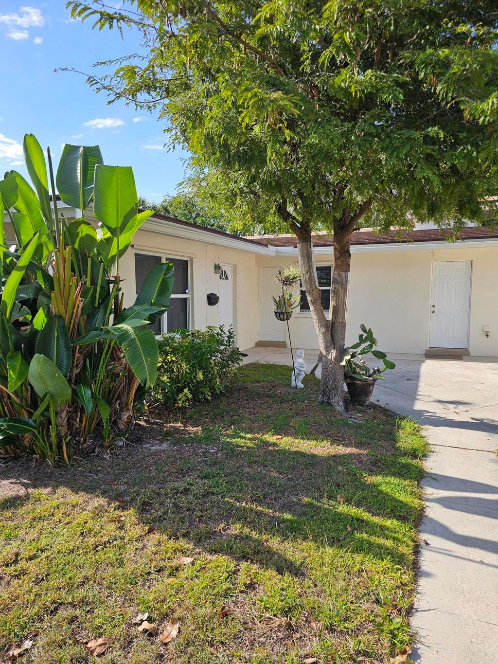 Photo of 2607 NE 30th Street NE #2607b, Fort Lauderdale, FL 33306 (MLS # B26020231)