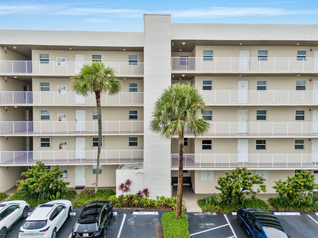 Photo of 2929 S OCEAN BLVD #315, Boca Raton, FL 33432 (MLS # B26061545)