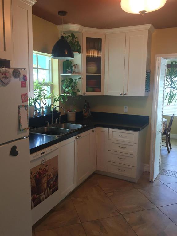 LAKEVIEW PARK AT RIVIERA - Residential Lease