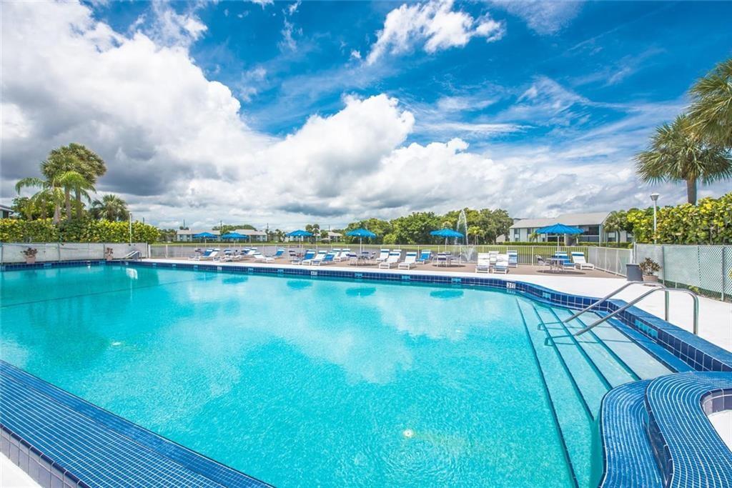 Palm Club - Residential