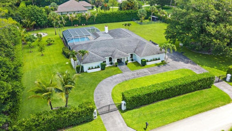 Photo of 14039 Greentree Trail, Wellington, FL 33414 (MLS # B26044848)