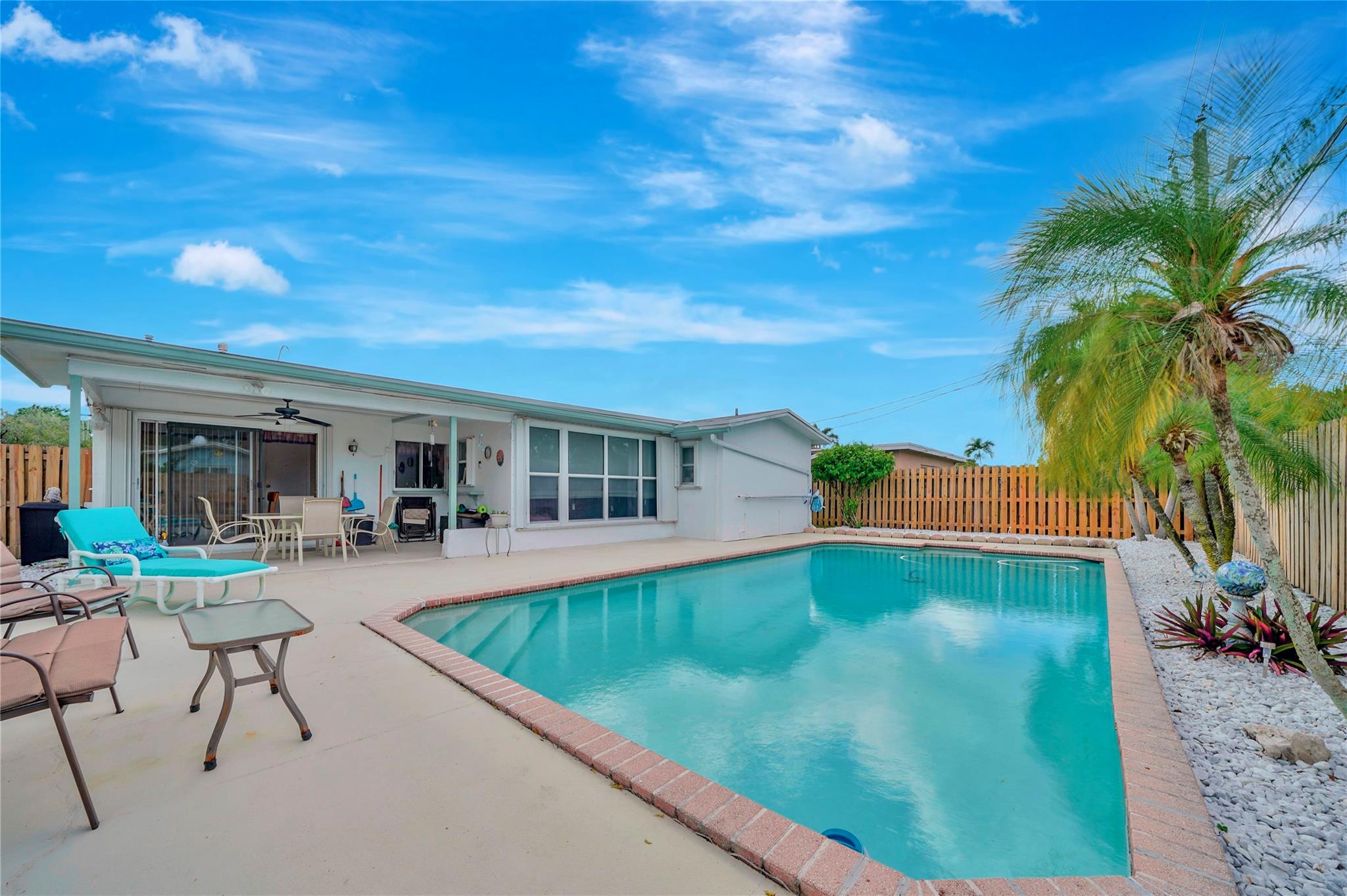 Sunrise Golf Village Sec - Residential