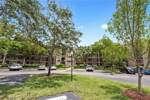 Tiny photo for 7500 NW 1st Court #102-3, Plantation, FL 33317 (MLS # B26045121)