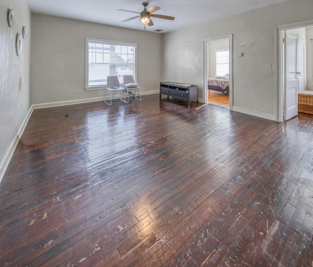 Photo of 205 N Federal Highway #B, Lake Worth Beach, FL 33460 (MLS # B26005968)