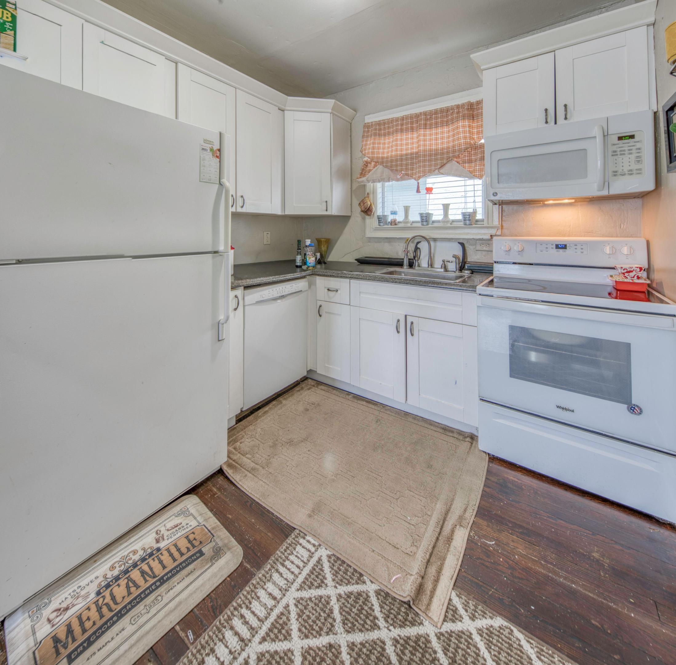 205 N Federal Highway B