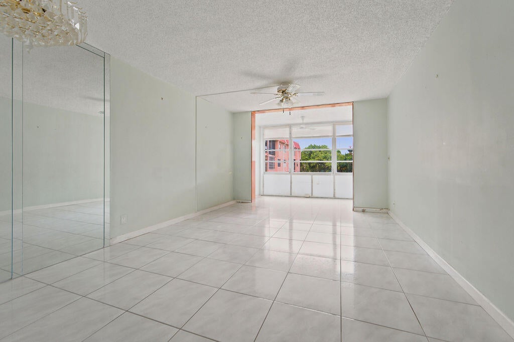 9641 SUNRISE LAKES Boulevard 208