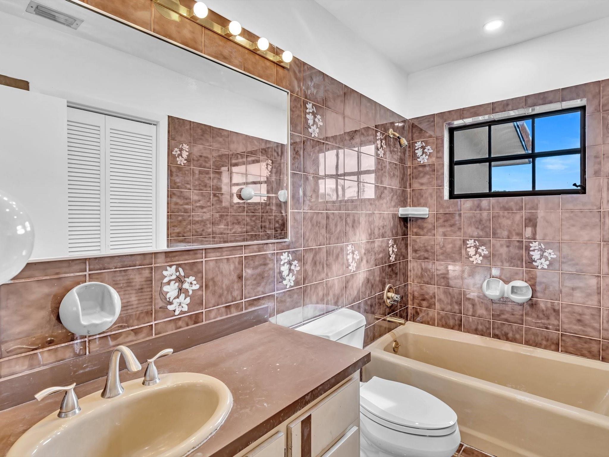 Miracle Manor 1st Add - Residential Lease