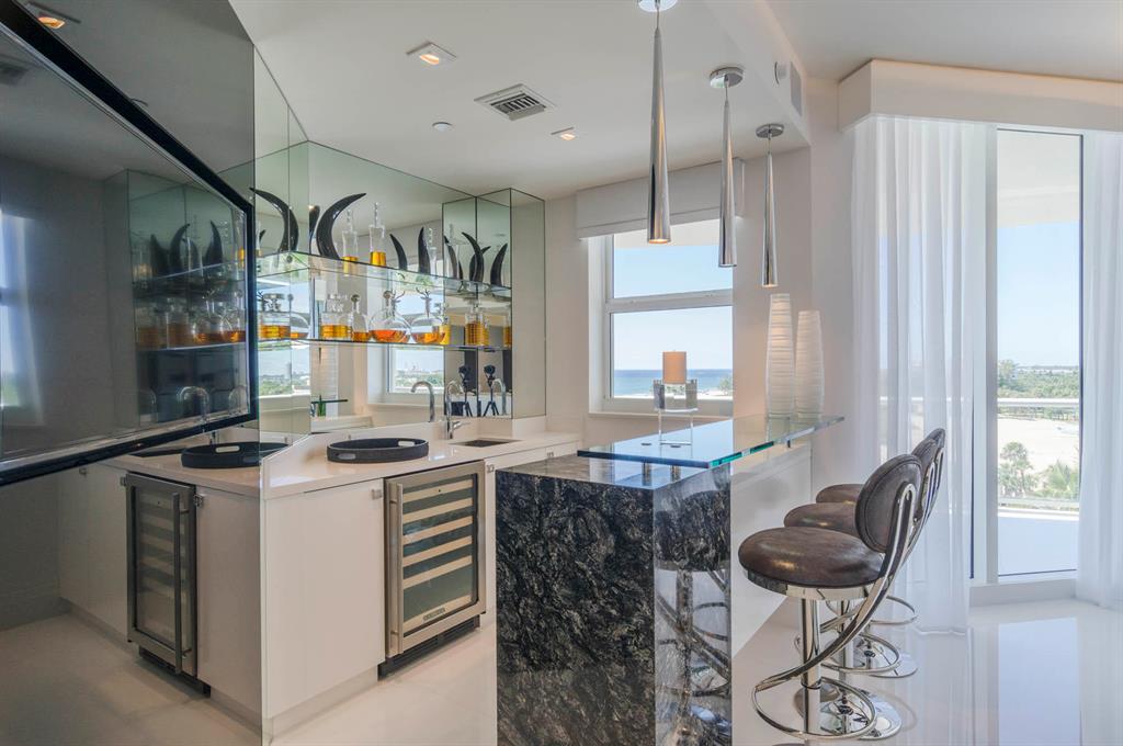 Ritz Carleton Residences - Residential