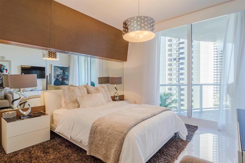 Ritz Carleton Residences - Residential