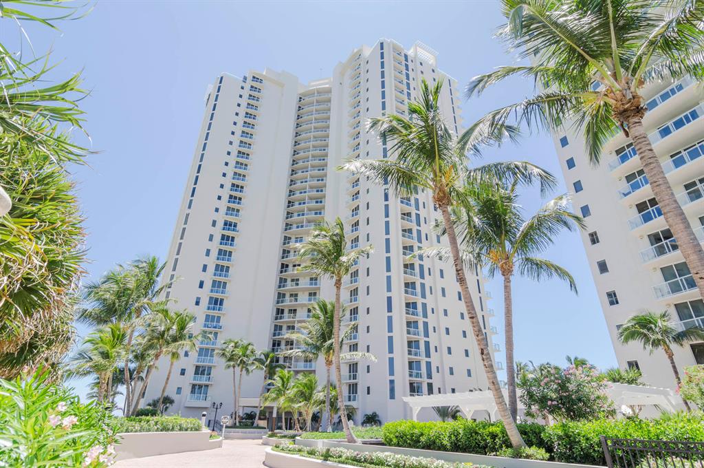 Ritz Carleton Residences - Residential