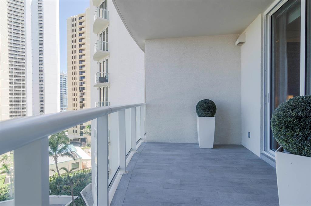 Ritz Carleton Residences - Residential