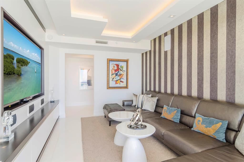 Ritz Carleton Residences - Residential