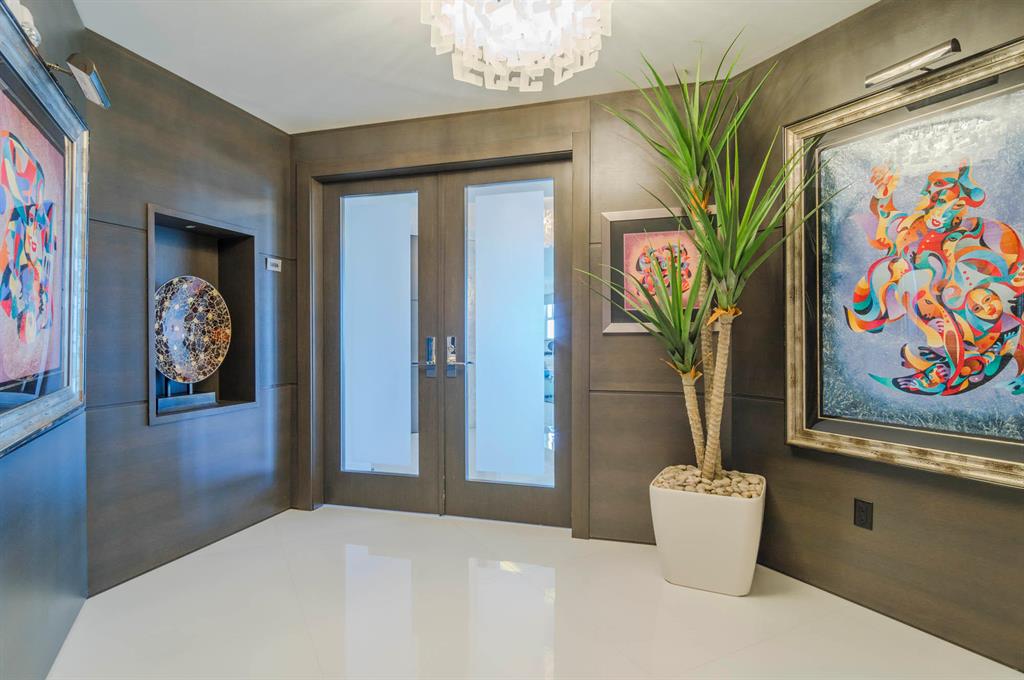 Ritz Carleton Residences - Residential