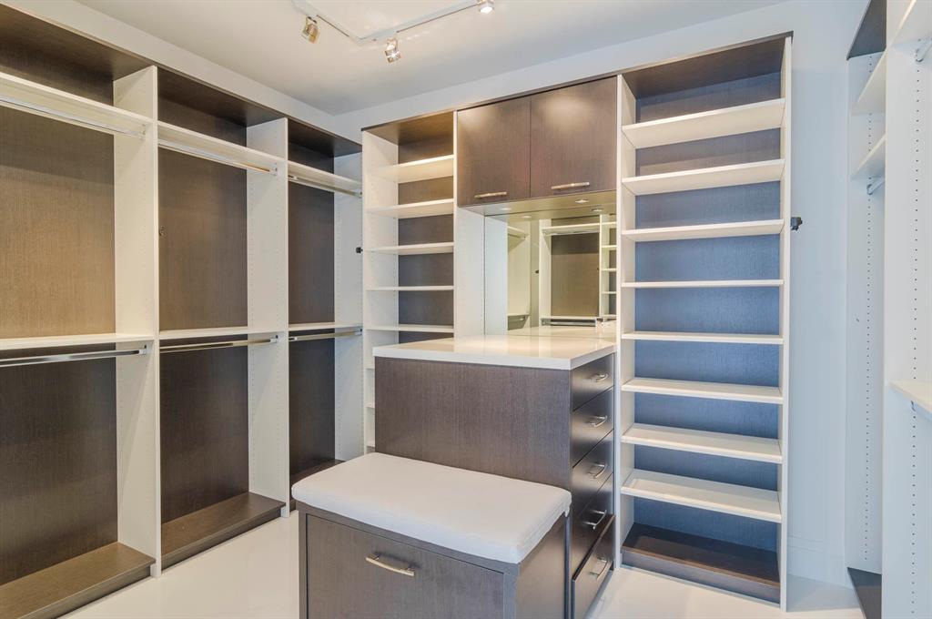 Ritz Carleton Residences - Residential