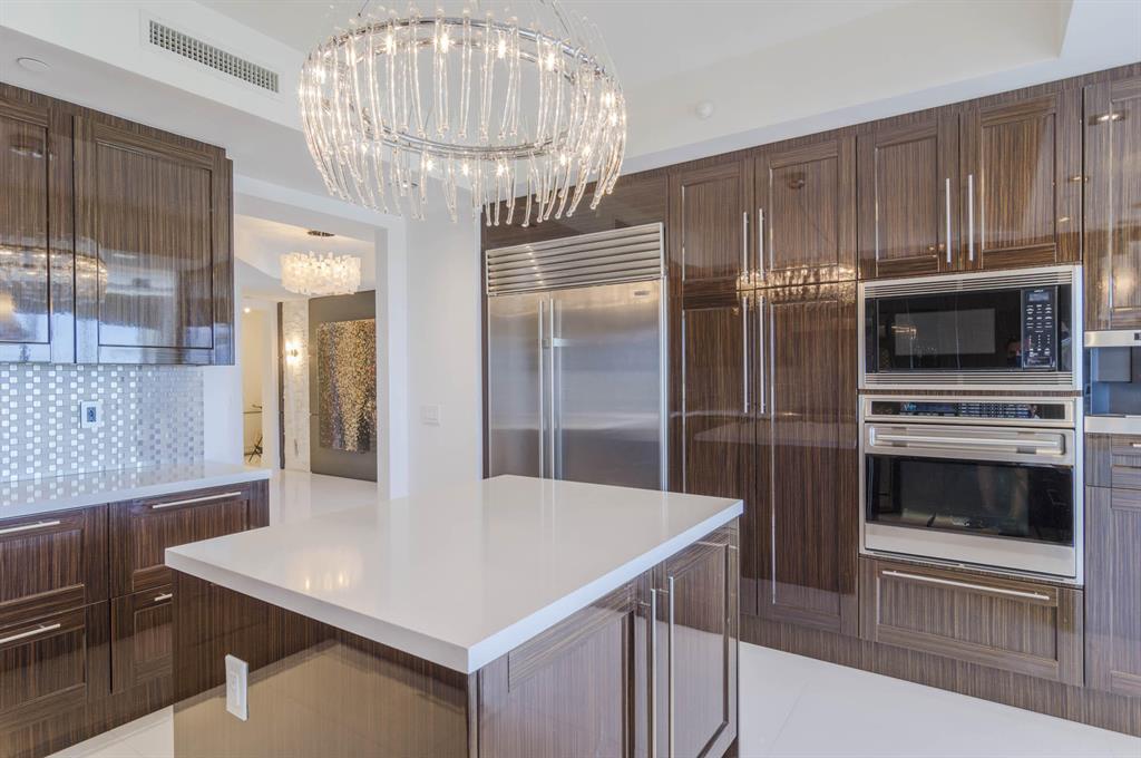 Ritz Carleton Residences - Residential