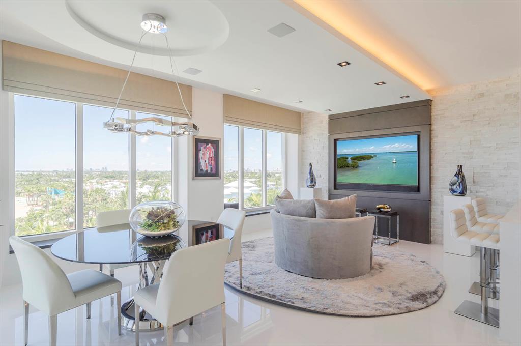 Ritz Carleton Residences - Residential