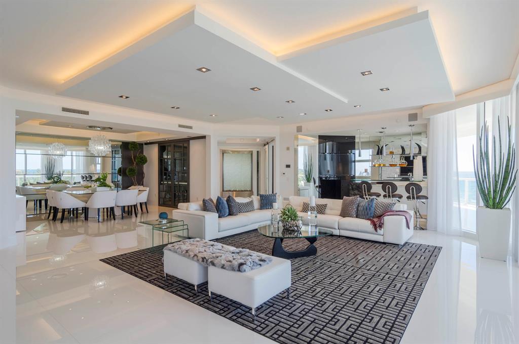 Ritz Carleton Residences - Residential