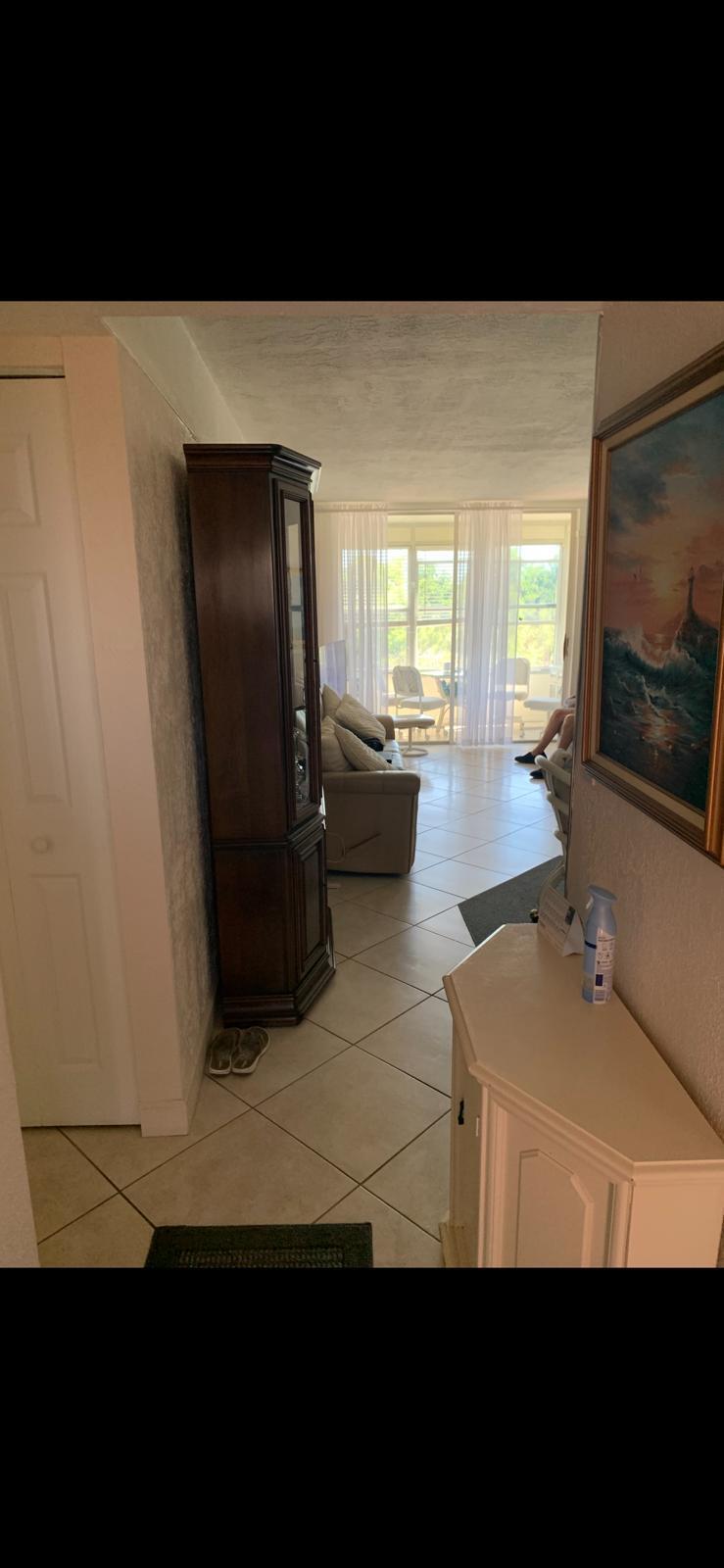 2801 SOMERSET Drive 302