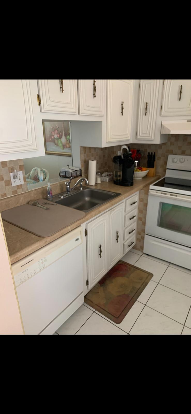 2801 SOMERSET Drive 302