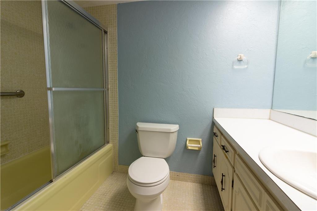 Palm-Aire C C Apts 49 Con - Residential Lease