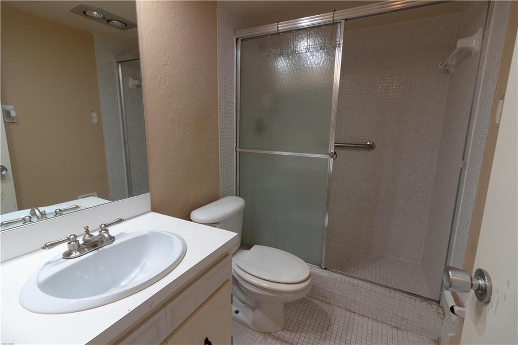 Palm-Aire C C Apts 49 Con - Residential Lease