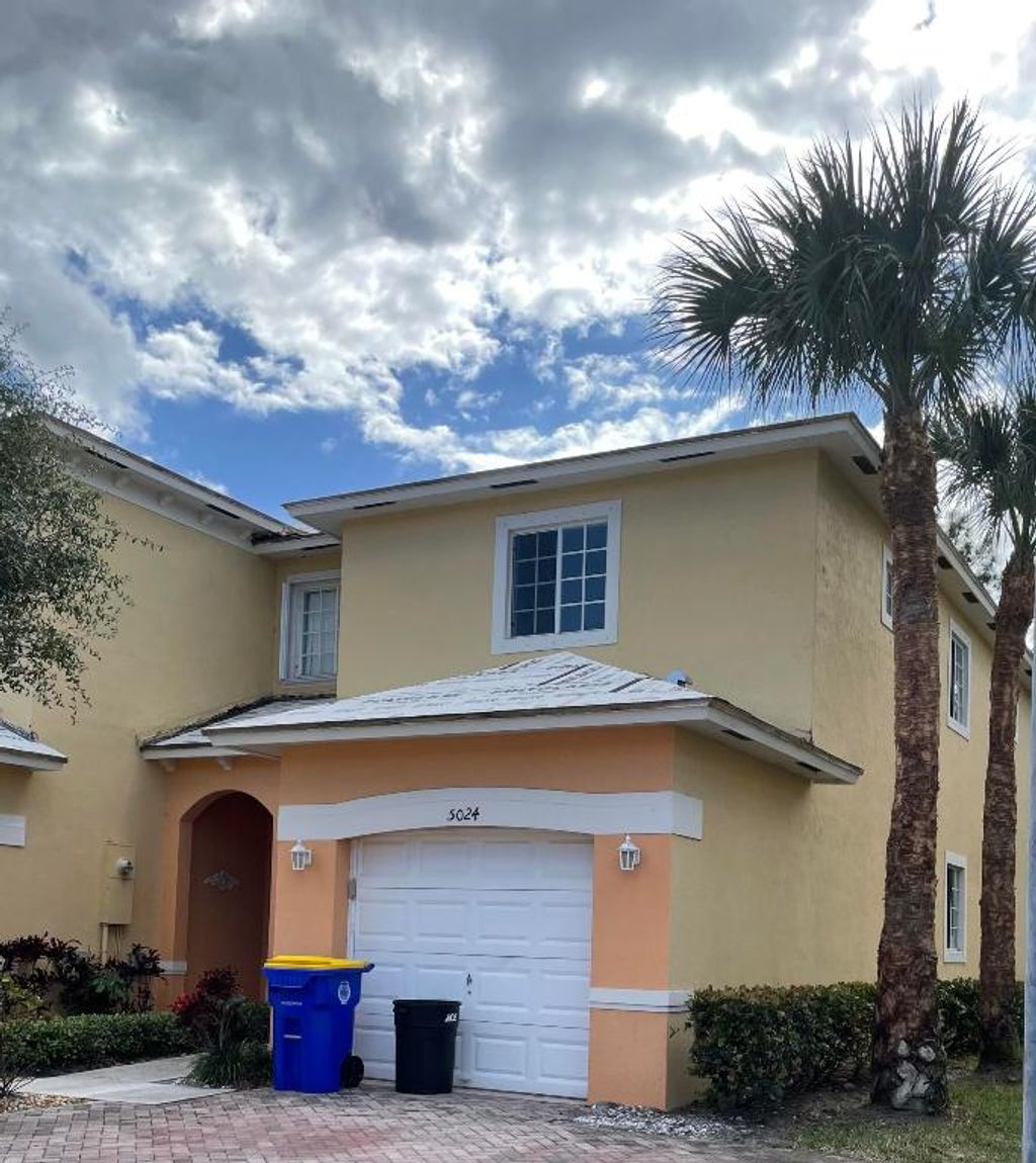 Photo of 5024 SE Mariner Garden Circle, Stuart, FL 34997 (MLS # R11156113)