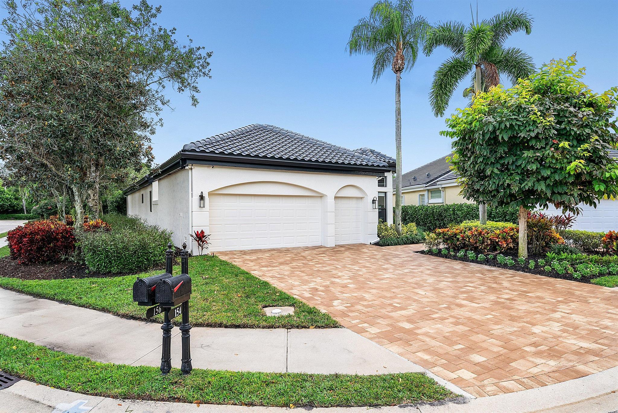 BALLENISLES - Residential